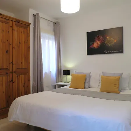 Seafront Apartment Terrace, Lounger & Panoramic Ocean Views Mellieha Room photo