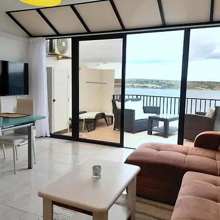 Seafront Apartment Terrace, Lounger & Panoramic Ocean Views Mellieha Room photo