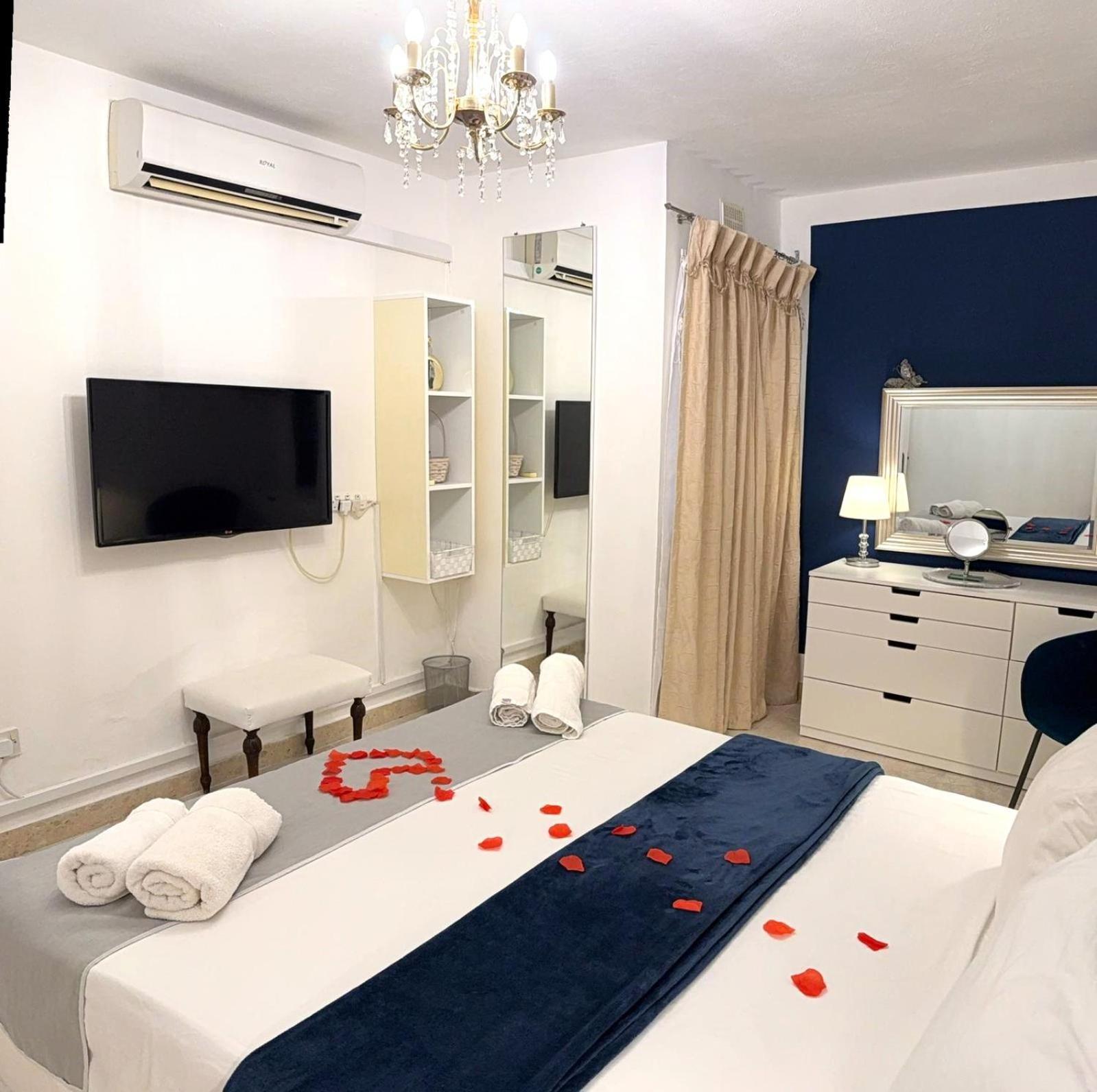 Appartement Seafront Terrace, Lounger & Panoramic Ocean Views