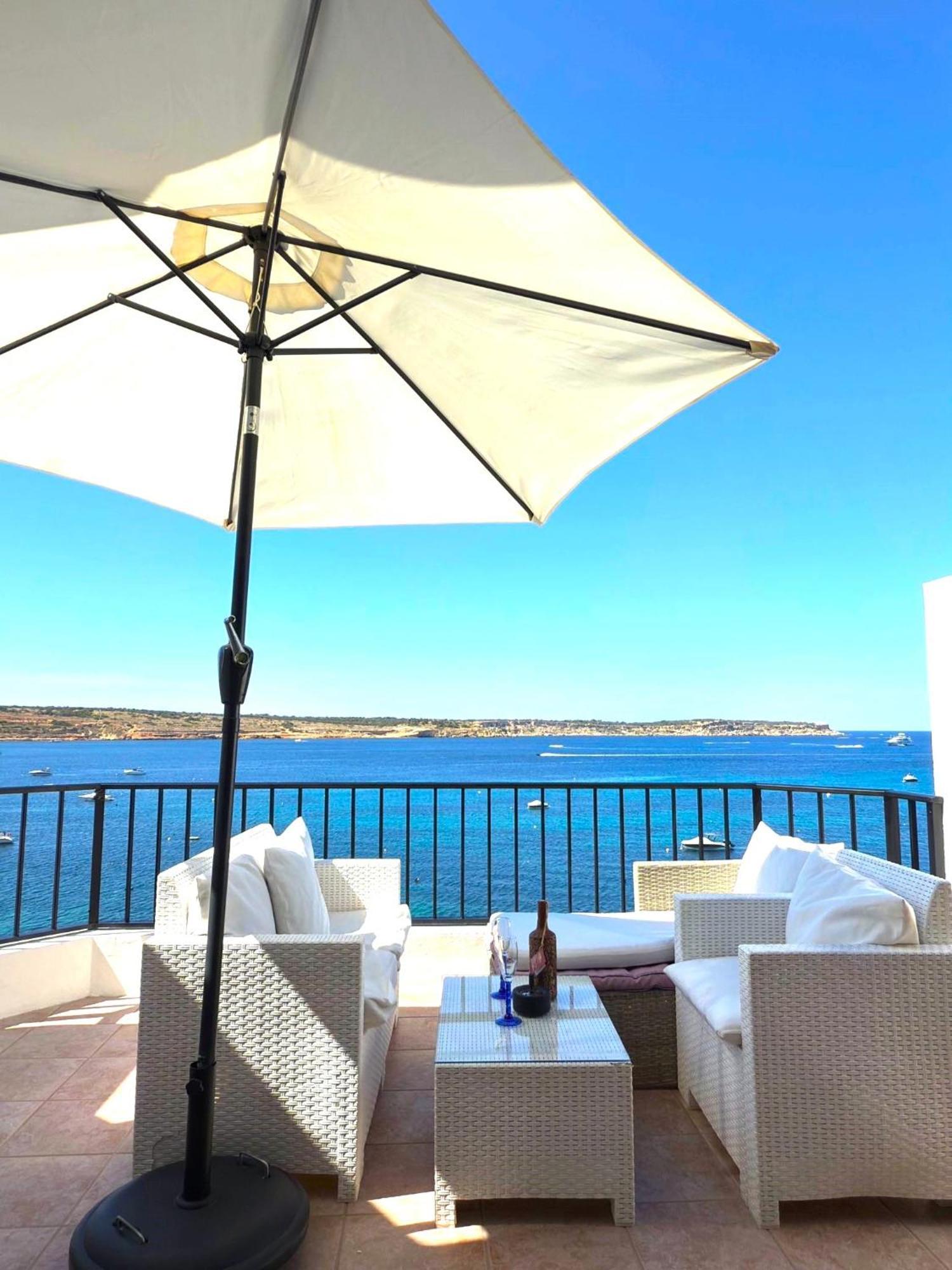 Seafront Terrace, Lounger & Panoramic Ocean Views Mellieħa